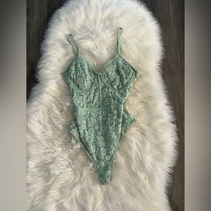 Rue 21 teal bodysuit